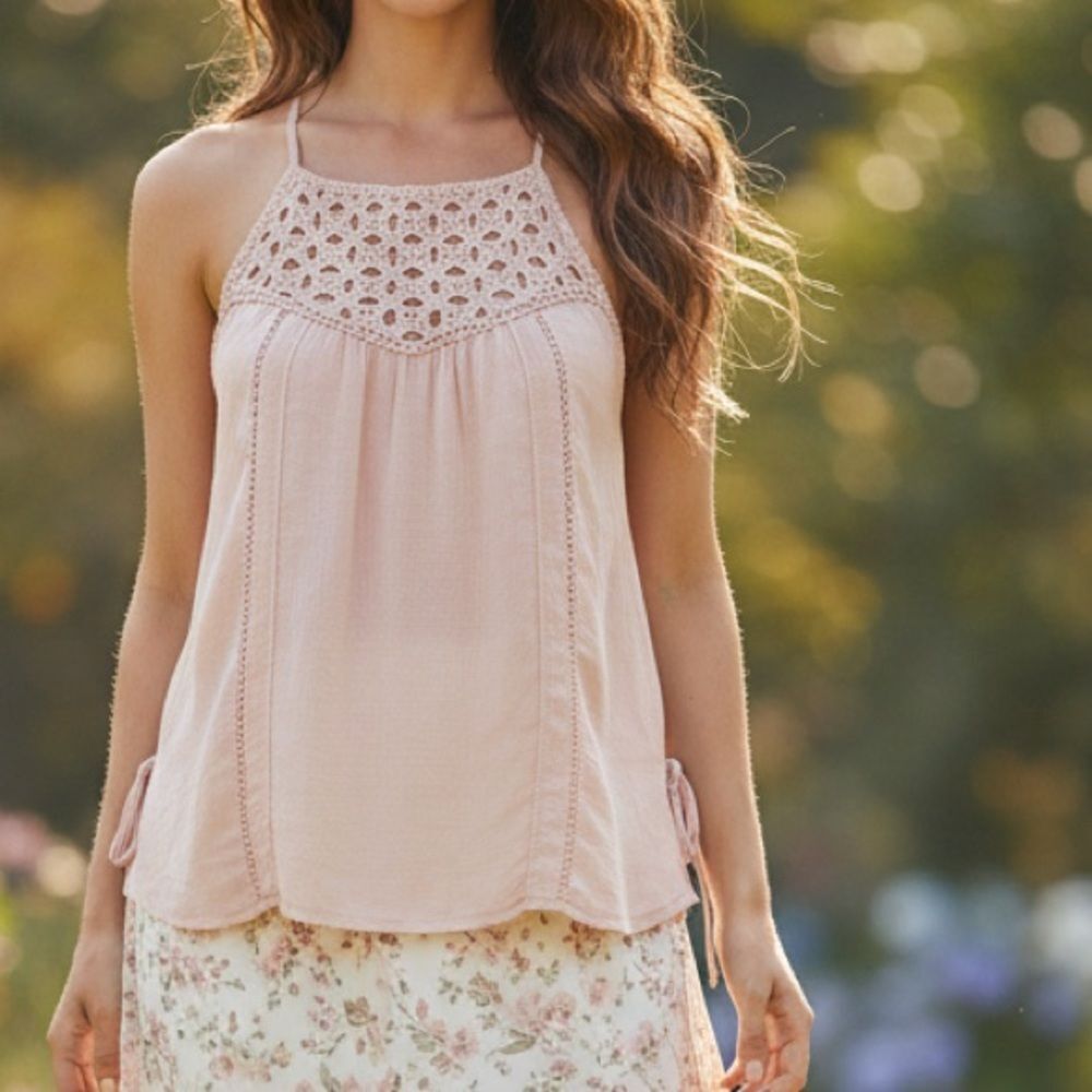 NWT Doe & Rae Blush Pink Crochet Detail Cami Top sz LG